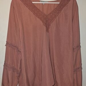 Women's Lace Trim V-Neck Top - Pink